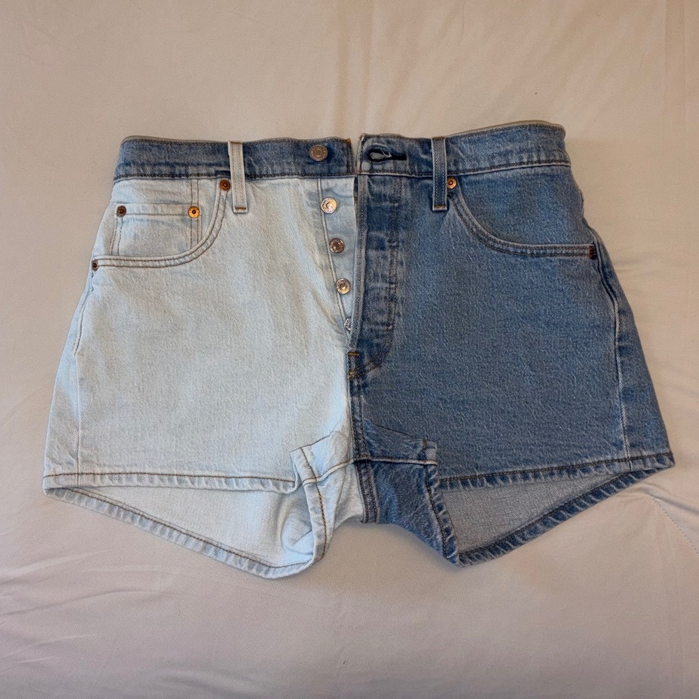 Levi's Two-Tone High-Waist Denim Shorts - Dark Blue & Light Blue - Picture 5 of 5